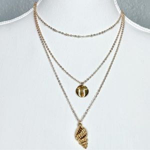 Boho Gold Colored Layered Necklace with Shell Charm NWOT